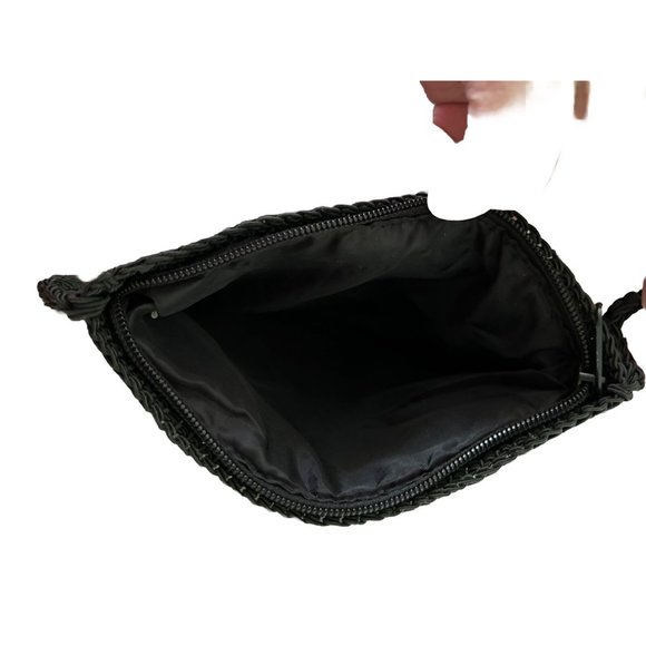 Ladies black woven Crossbody handbag w/beaded flowers on front Zip Closure - Picture 7 of 9